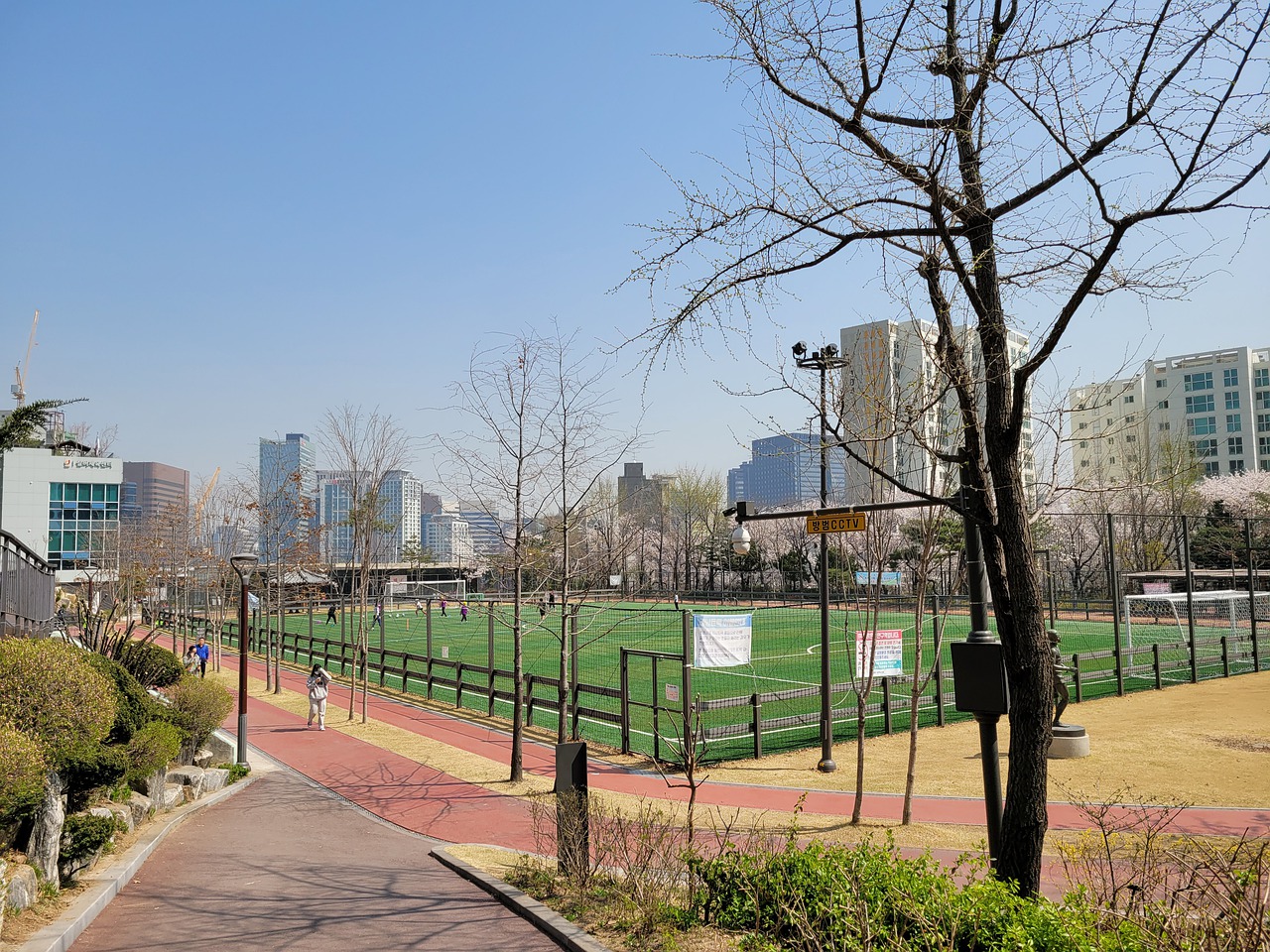 成了严重威 成了严重威